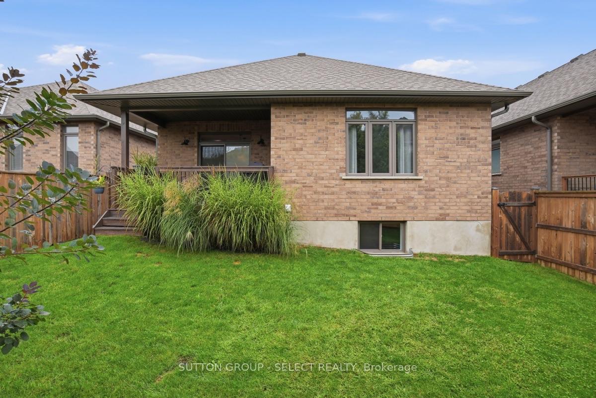 Photo 44 of Unit 38, 159 Collins Way, Strathroy-Caradoc, SE — HOMEH