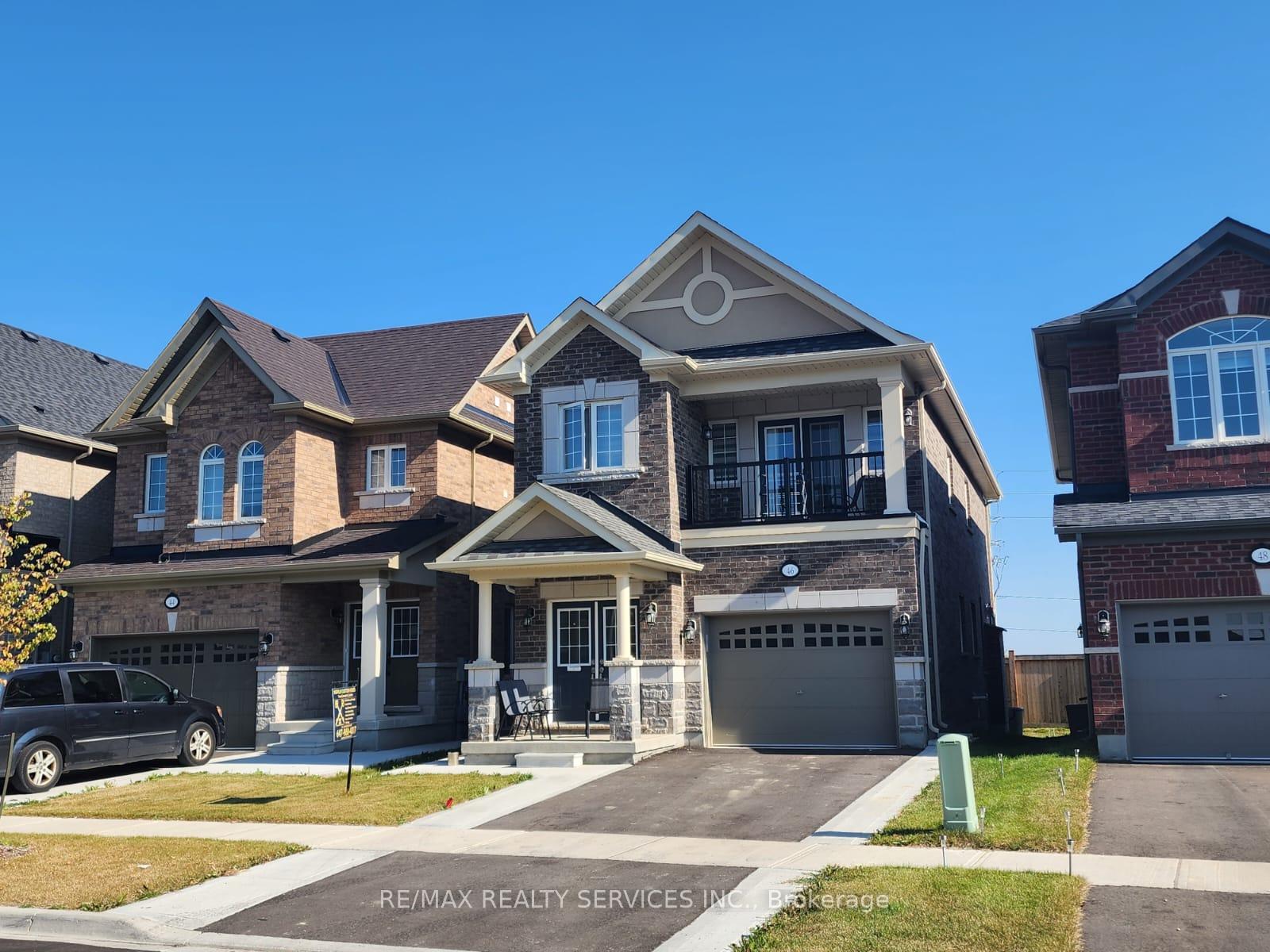 Photo 2 of 46 Branigan Crescent, Halton Hills, Georgetown — HOMEH