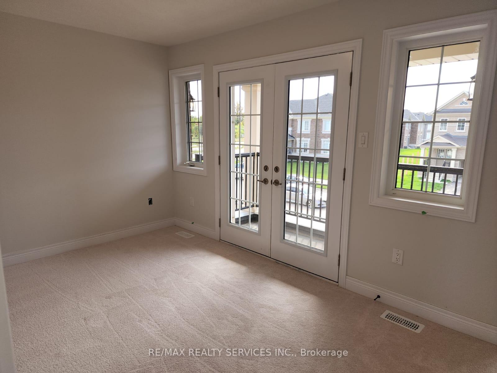 Photo 14 of 46 Branigan Crescent, Halton Hills, Georgetown — HOMEH