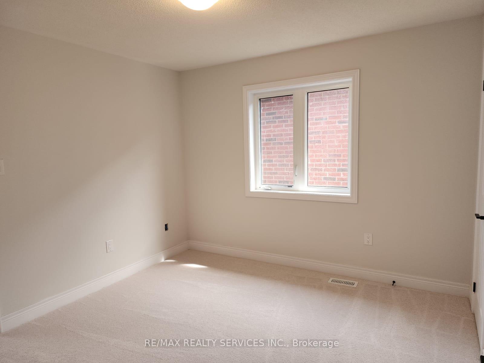 Photo 17 of 46 Branigan Crescent, Halton Hills, Georgetown — HOMEH