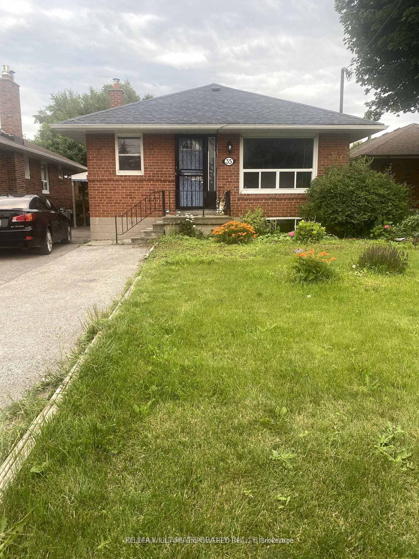 Photo 1 of 35 Pachino Boulevard, Scarborough, Wexford-Maryvale — HOMEH