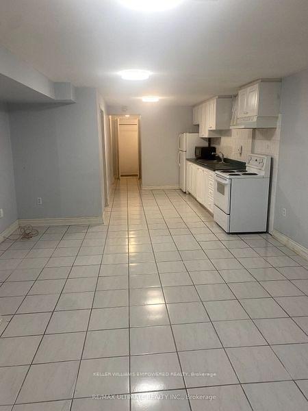 Photo 2 of 35 Pachino Boulevard, Scarborough, Wexford-Maryvale — HOMEH