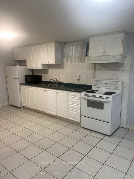 Photo 3 of 35 Pachino Boulevard, Scarborough, Wexford-Maryvale — HOMEH