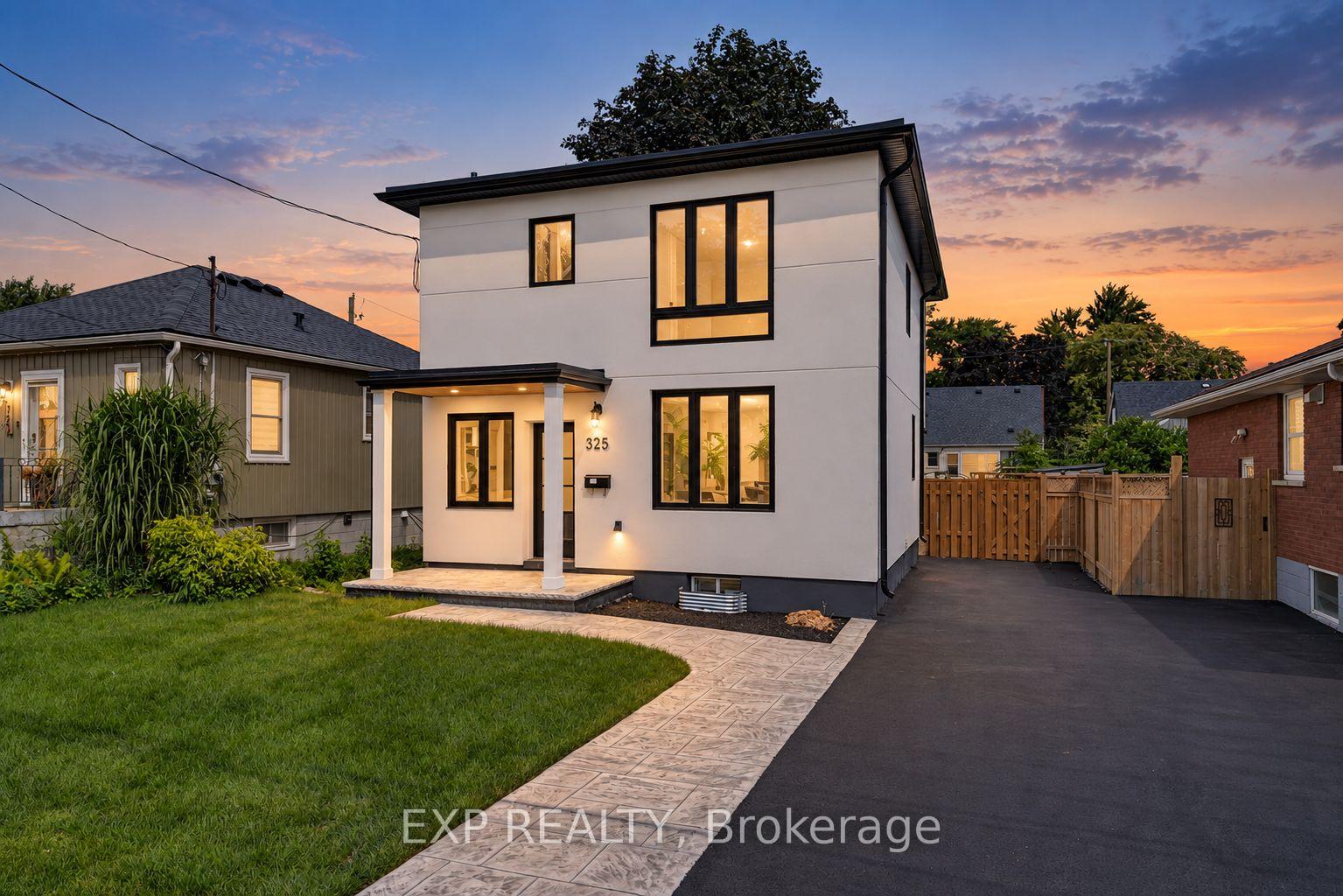 Photo 2 of 325 Queensdale Avenue E, Hamilton, Inch Park — HOMEH