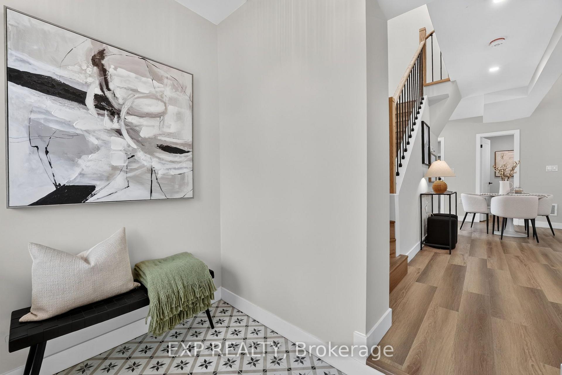 Photo 8 of 325 Queensdale Avenue E, Hamilton, Inch Park — HOMEH