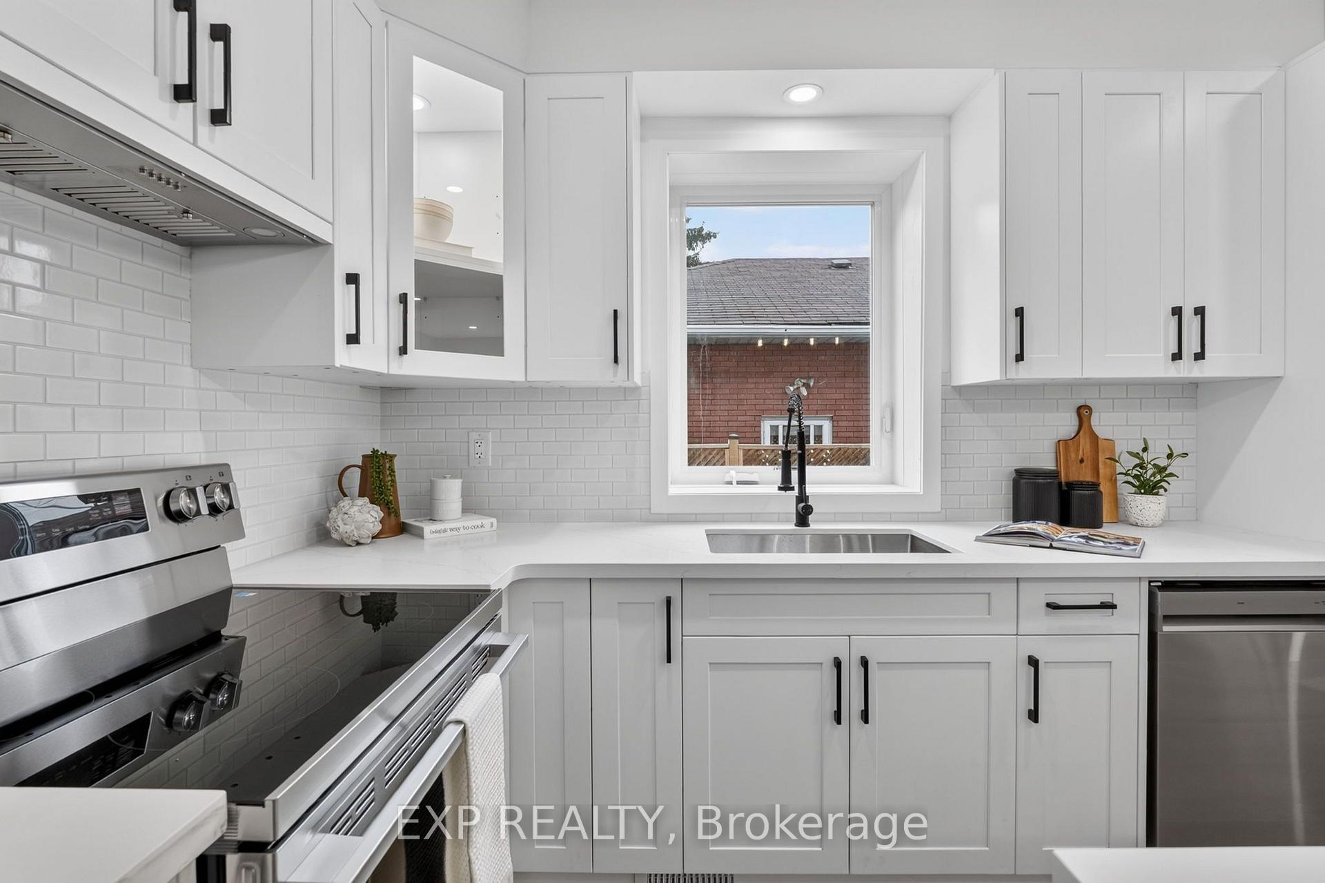 Photo 14 of 325 Queensdale Avenue E, Hamilton, Inch Park — HOMEH