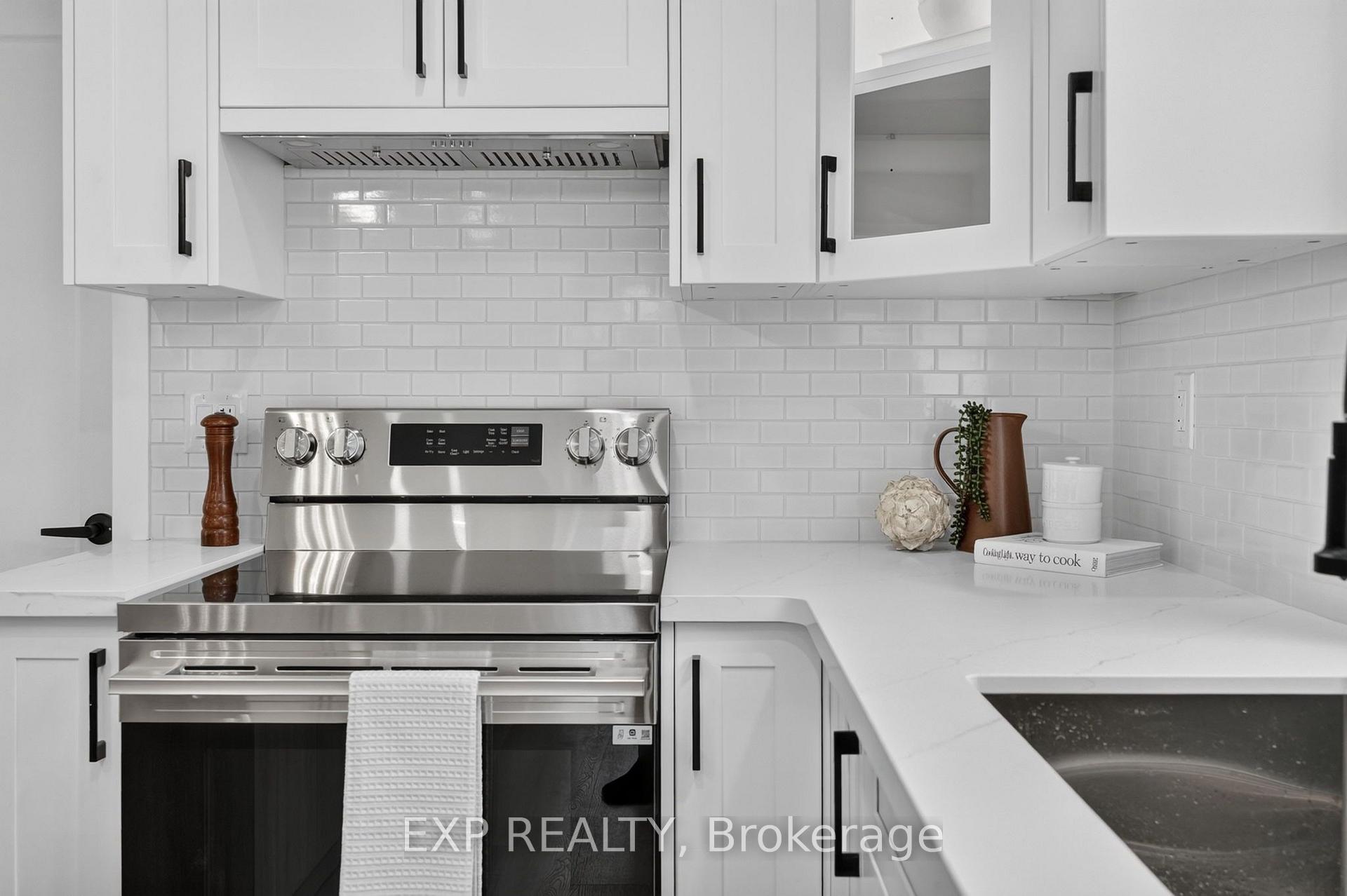 Photo 15 of 325 Queensdale Avenue E, Hamilton, Inch Park — HOMEH
