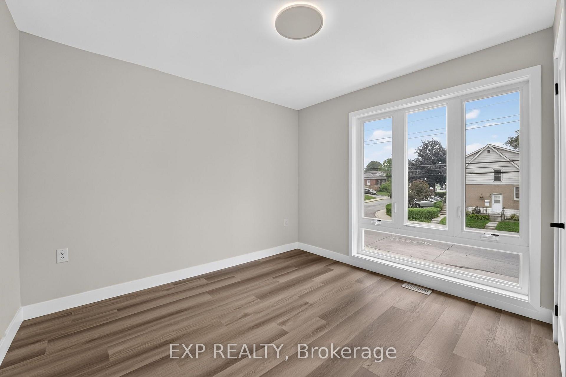 Photo 41 of 325 Queensdale Avenue E, Hamilton, Inch Park — HOMEH