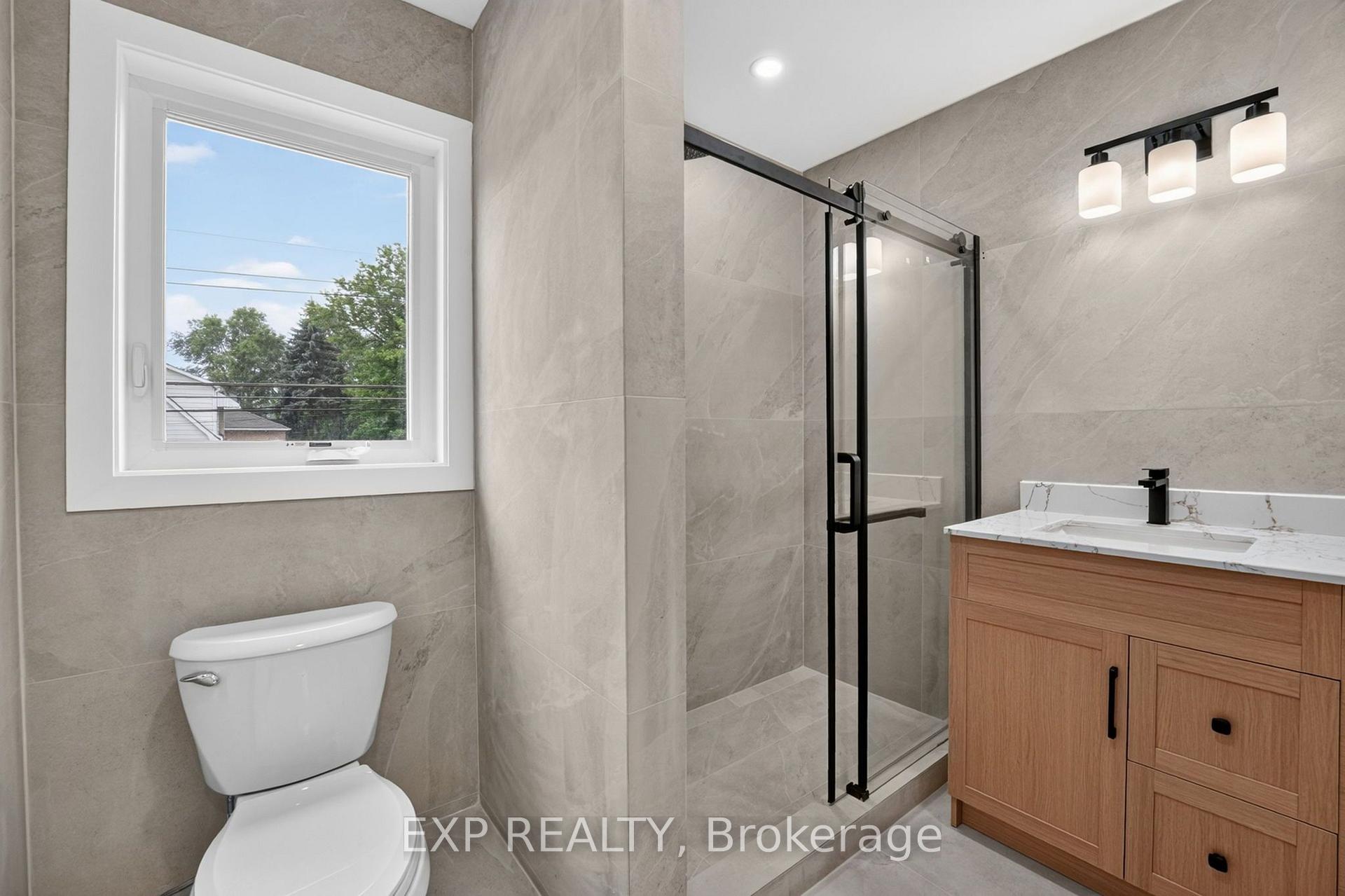 Photo 42 of 325 Queensdale Avenue E, Hamilton, Inch Park — HOMEH