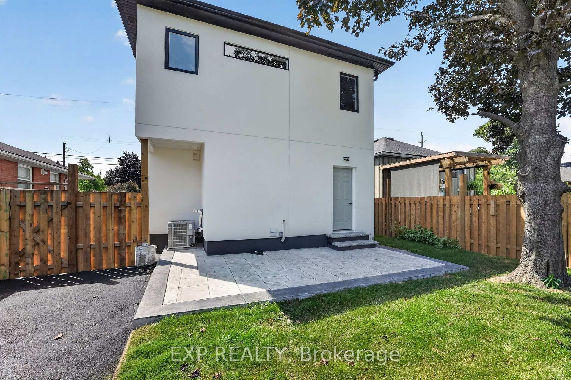 Photo 50 of 325 Queensdale Avenue E, Hamilton, Inch Park — HOMEH