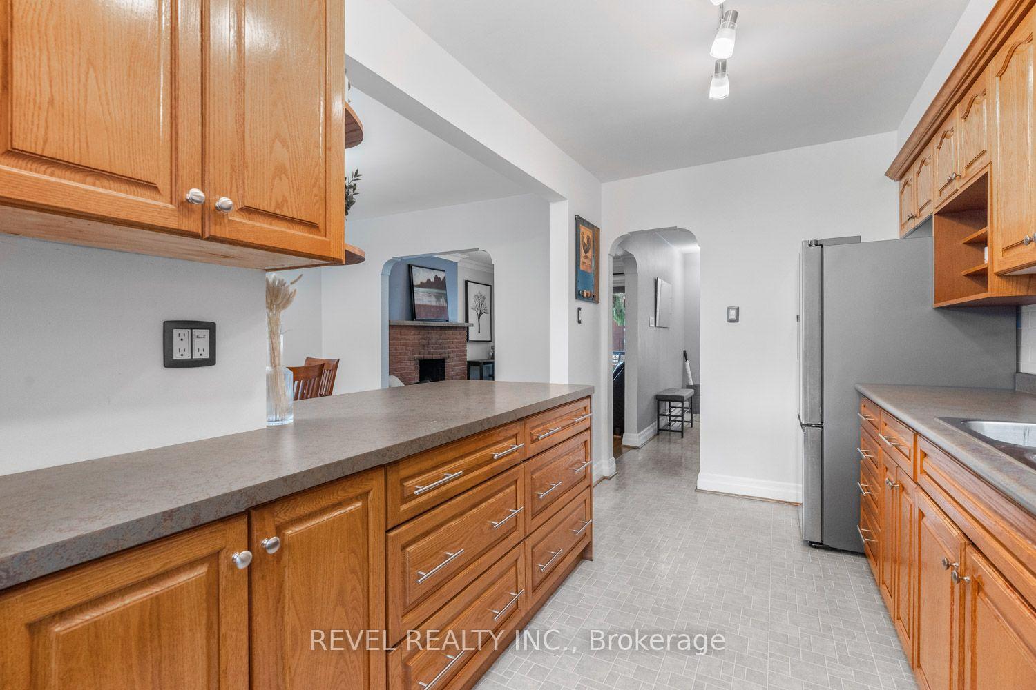 Photo 7 of 165 Northcliffe Boulevard, Toronto, Oakwood Village — HOMEH