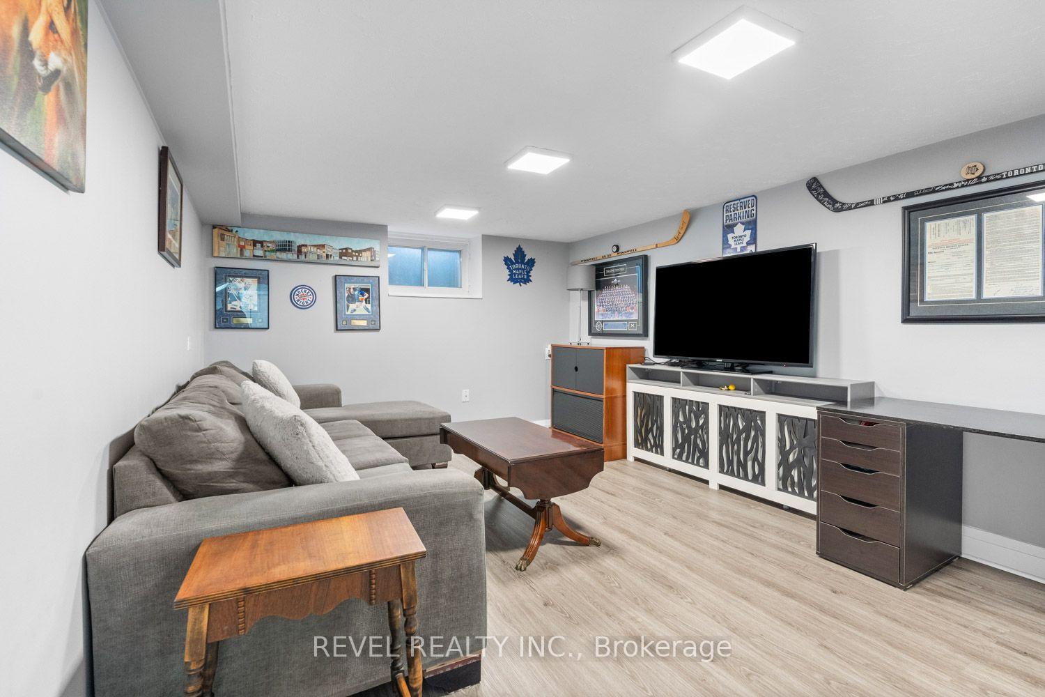 Photo 23 of 165 Northcliffe Boulevard, Toronto, Oakwood Village — HOMEH