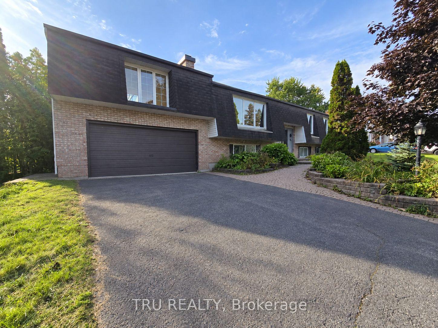 Photo 1 of 14 Langholm Crescent, Ottawa, Barrhaven - Pheasant Run — HOMEH