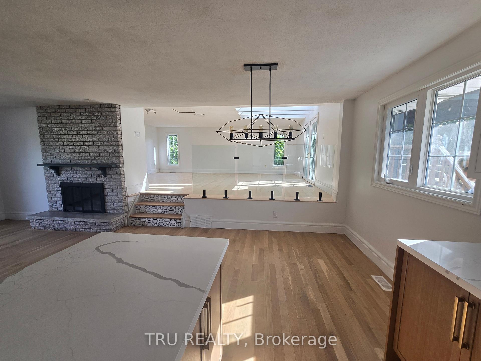 Photo 15 of 14 Langholm Crescent, Ottawa, Barrhaven - Pheasant Run — HOMEH