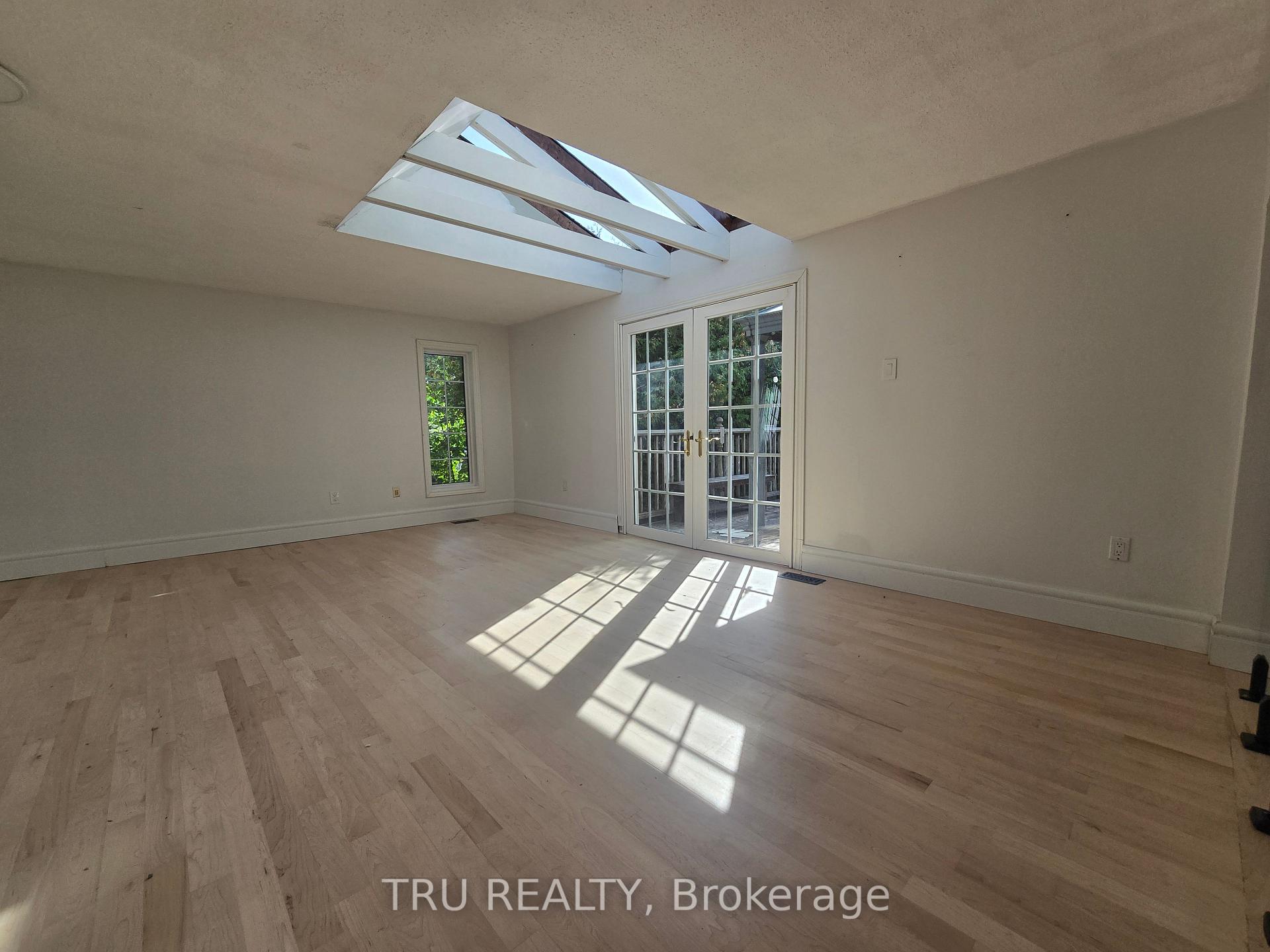 Photo 16 of 14 Langholm Crescent, Ottawa, Barrhaven - Pheasant Run — HOMEH