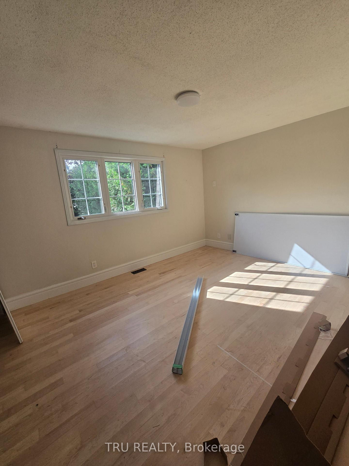 Photo 22 of 14 Langholm Crescent, Ottawa, Barrhaven - Pheasant Run — HOMEH