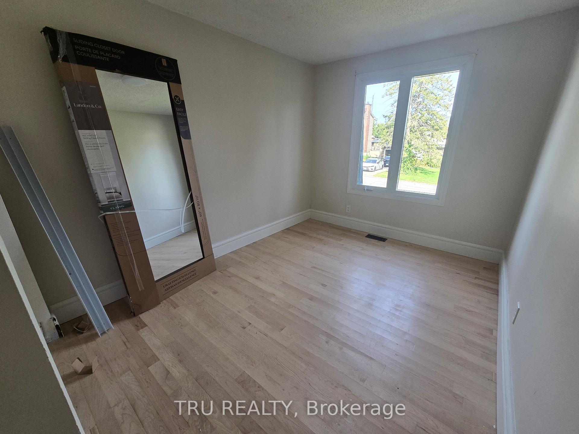 Photo 24 of 14 Langholm Crescent, Ottawa, Barrhaven - Pheasant Run — HOMEH