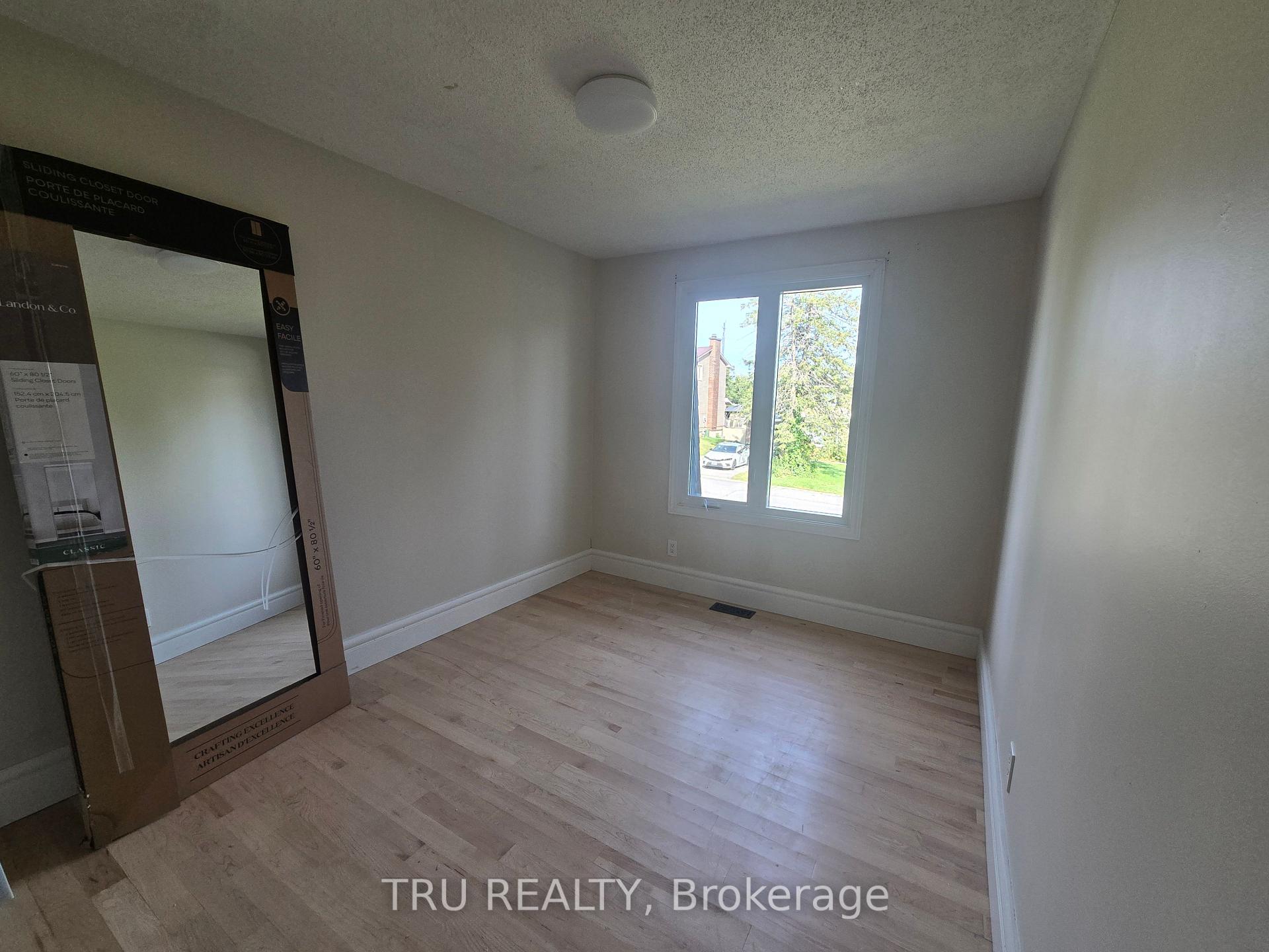Photo 27 of 14 Langholm Crescent, Ottawa, Barrhaven - Pheasant Run — HOMEH