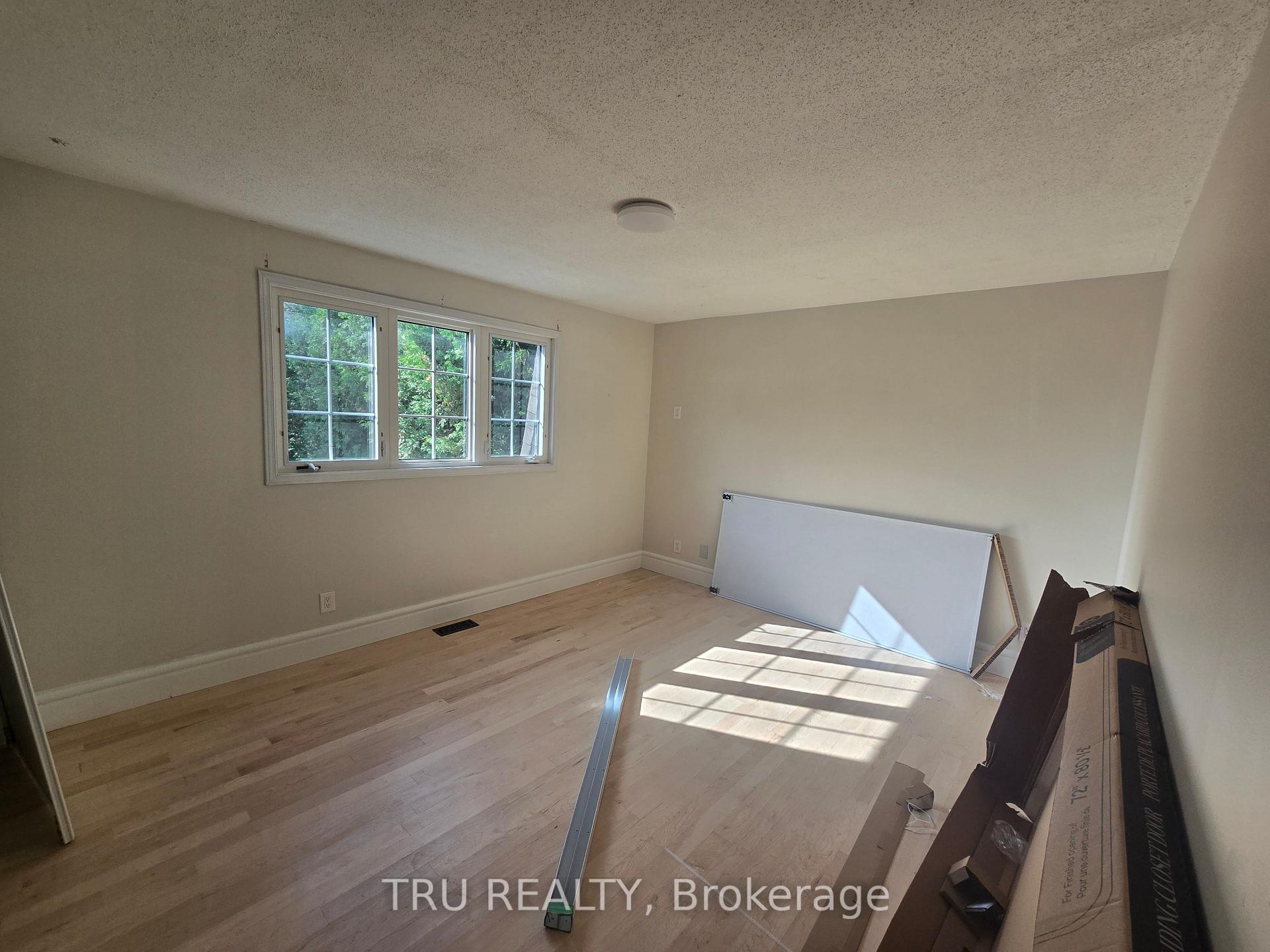 Photo 28 of 14 Langholm Crescent, Ottawa, Barrhaven - Pheasant Run — HOMEH
