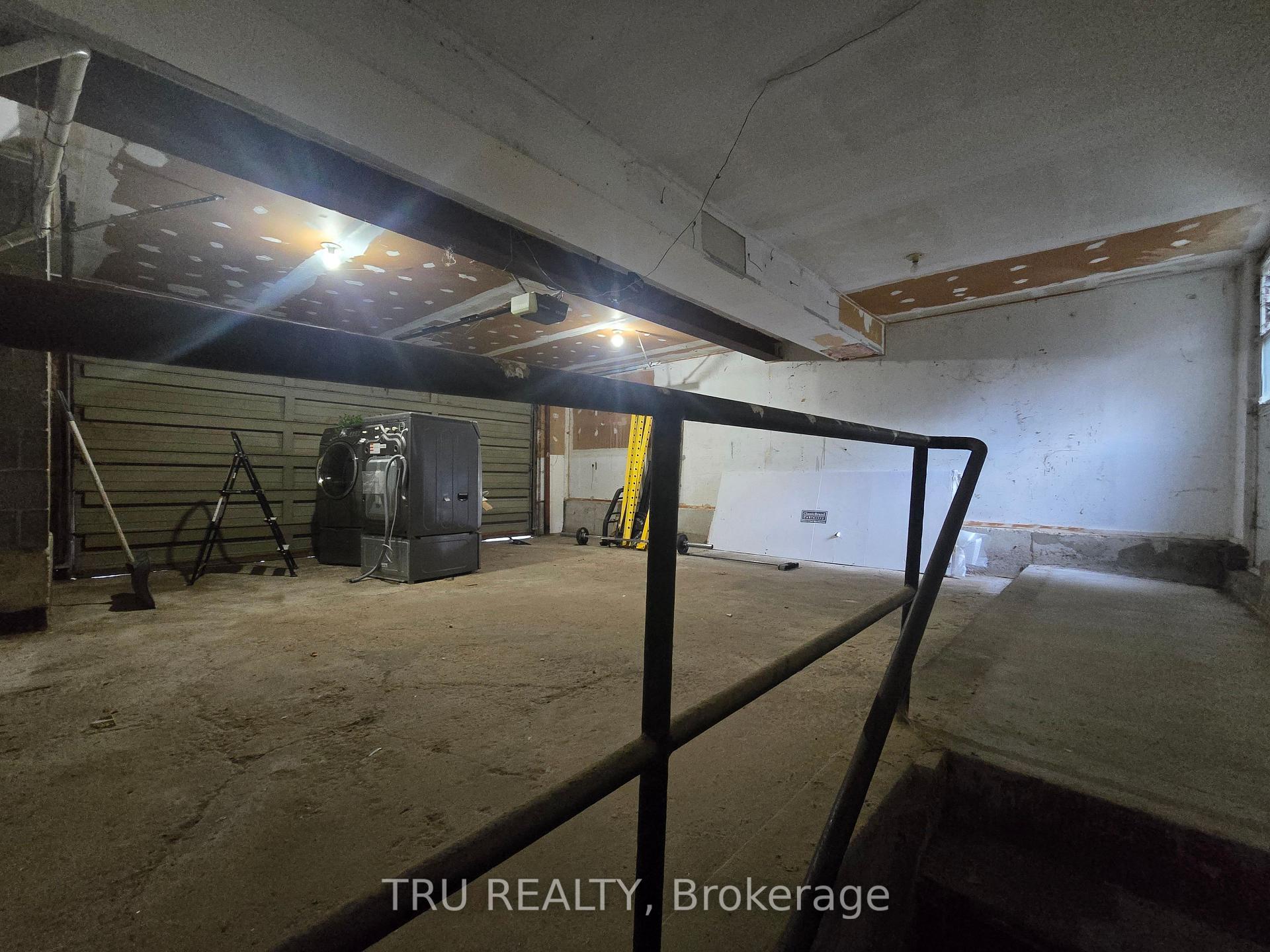 Photo 37 of 14 Langholm Crescent, Ottawa, Barrhaven - Pheasant Run — HOMEH