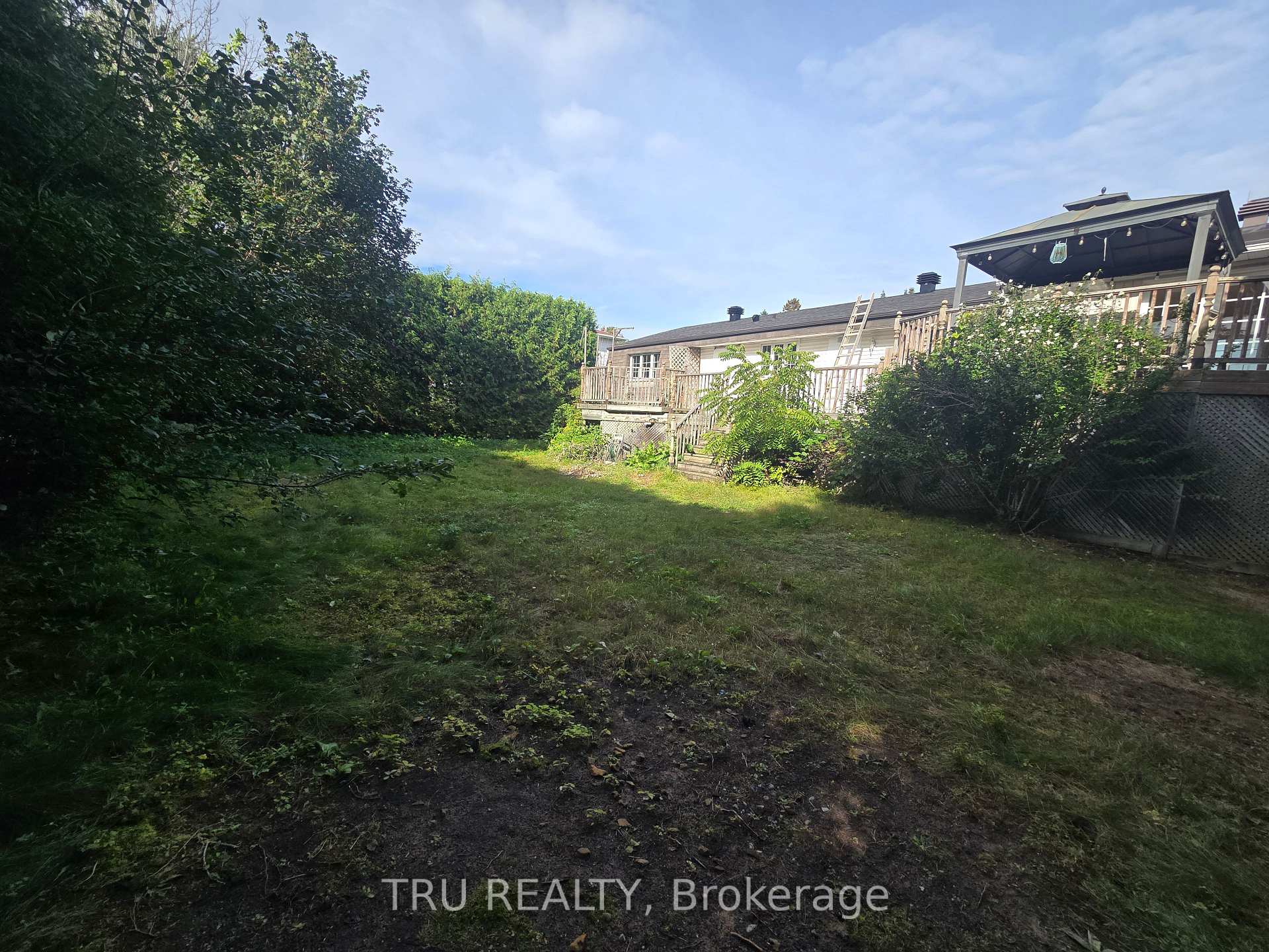 Photo 41 of 14 Langholm Crescent, Ottawa, Barrhaven - Pheasant Run — HOMEH