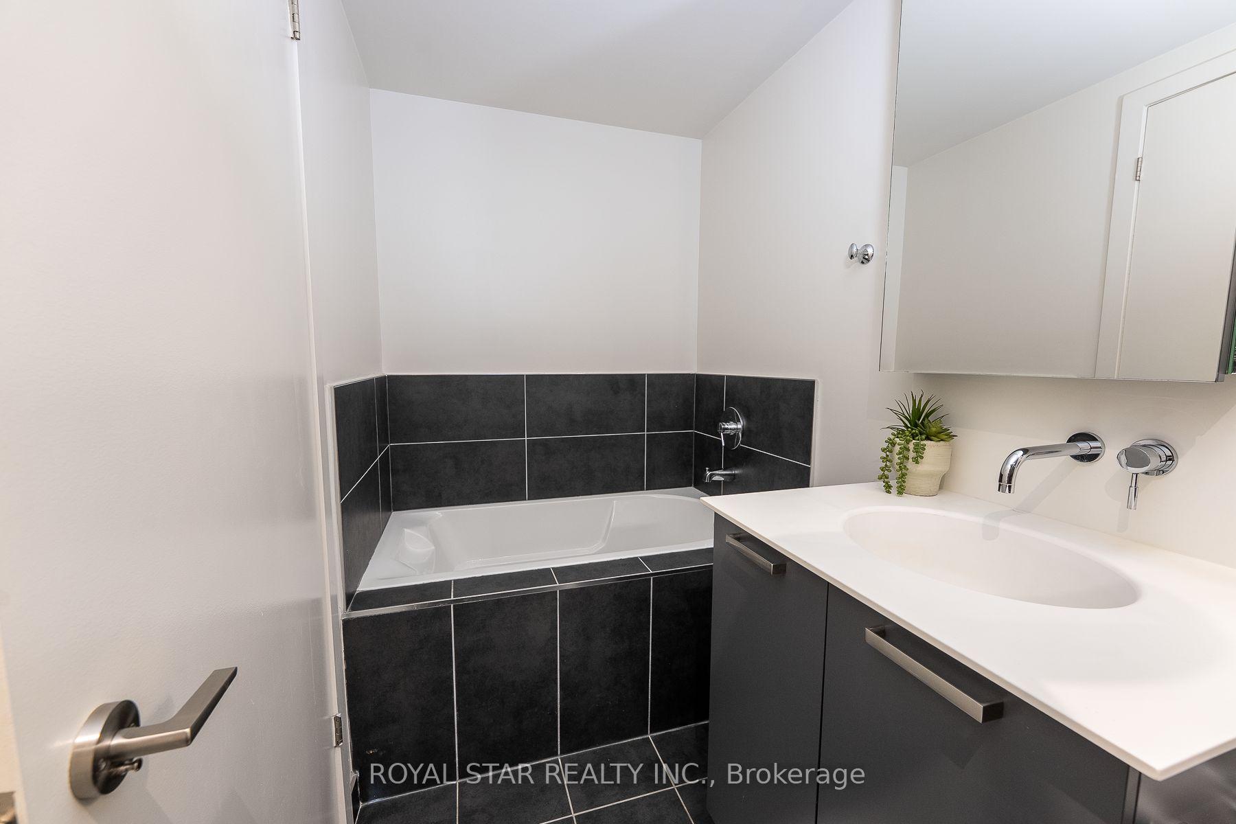 Photo 20 of Unit 623, 95 Bathurst Street, Toronto, Waterfront Communities — HOMEH