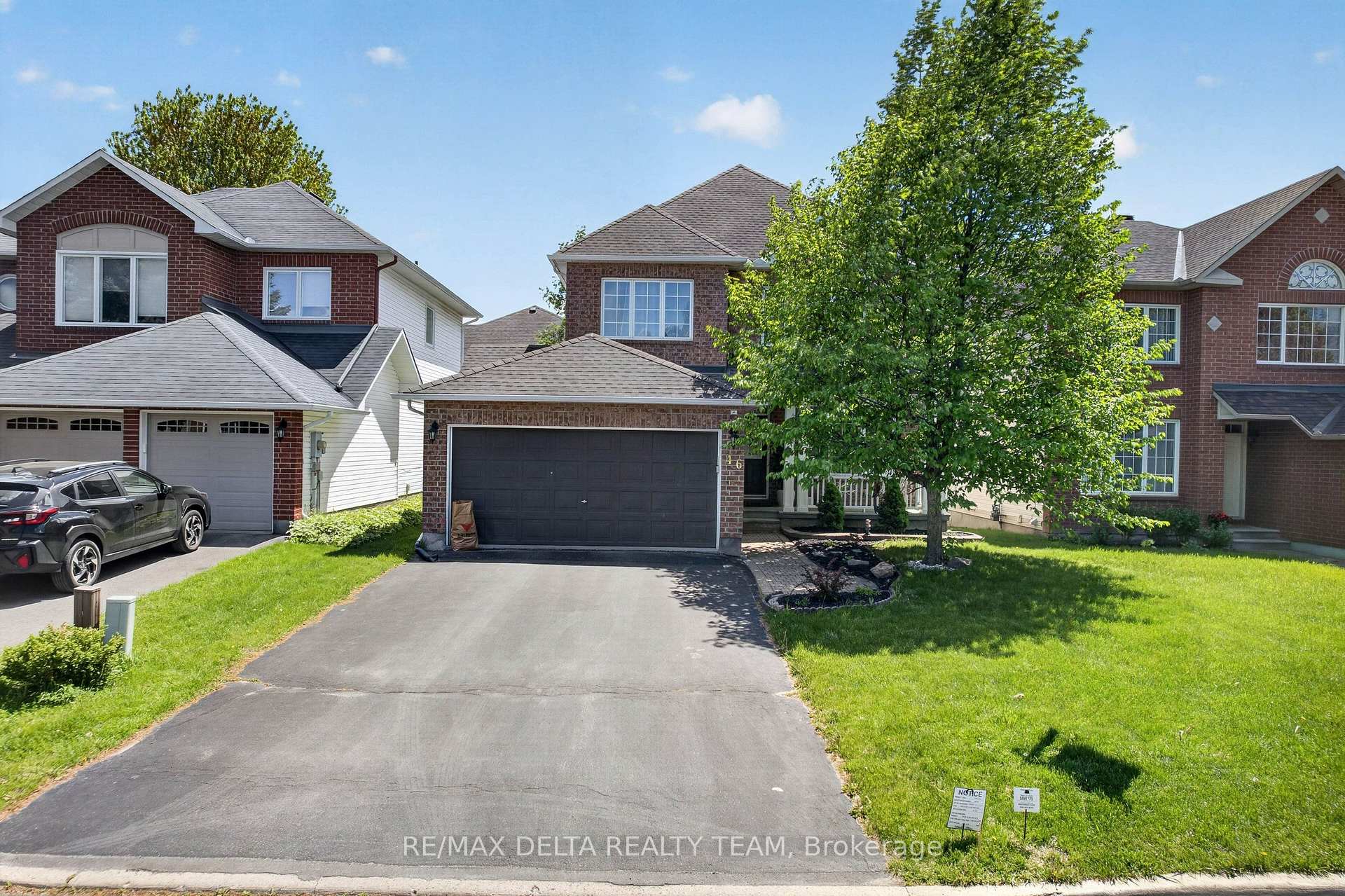 Photo 2 of 46 Brichfield Avenue, Ottawa, Kanata - Emerald Meadows/Trailwest — HOMEH