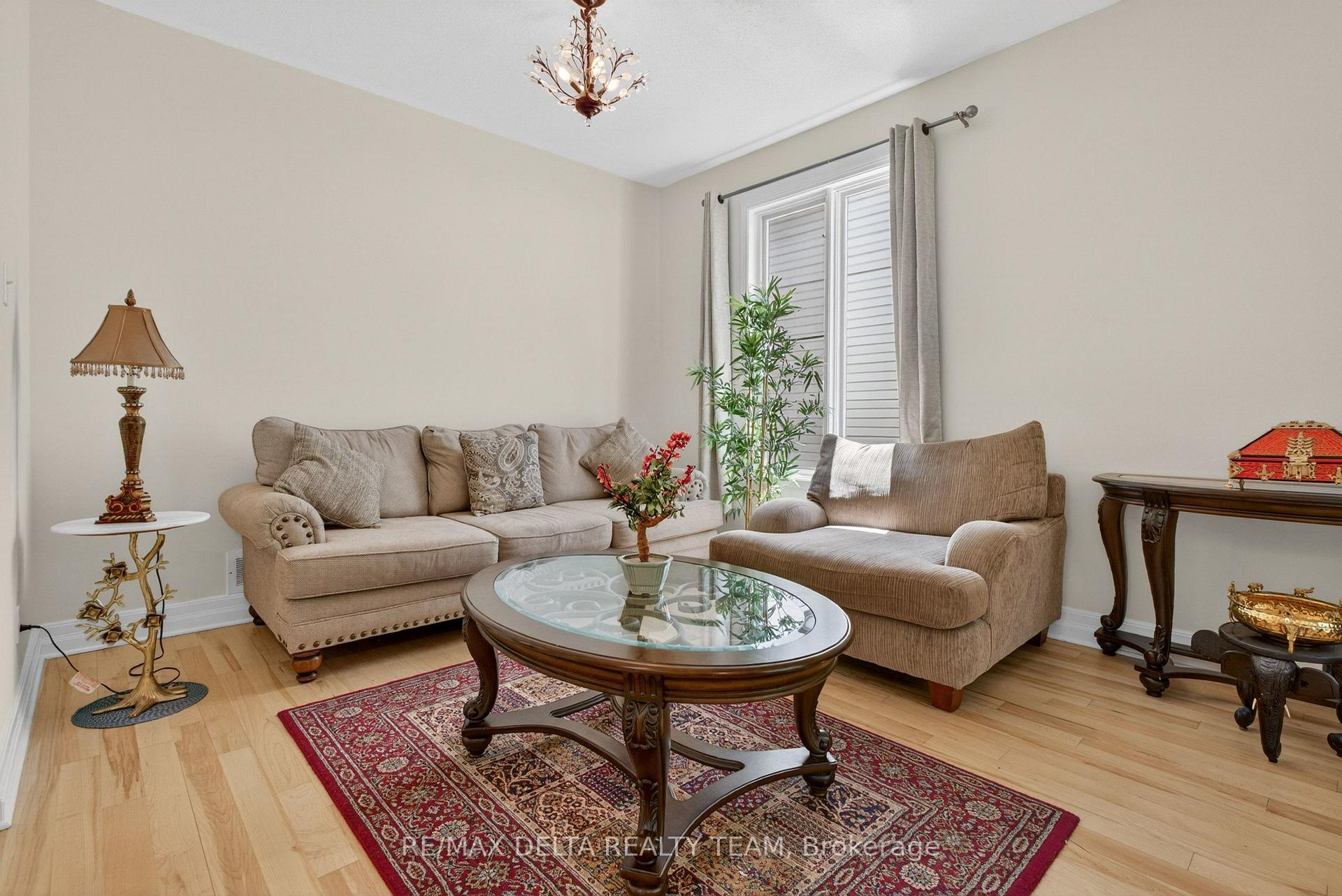 Photo 13 of 46 Brichfield Avenue, Ottawa, Kanata - Emerald Meadows/Trailwest — HOMEH