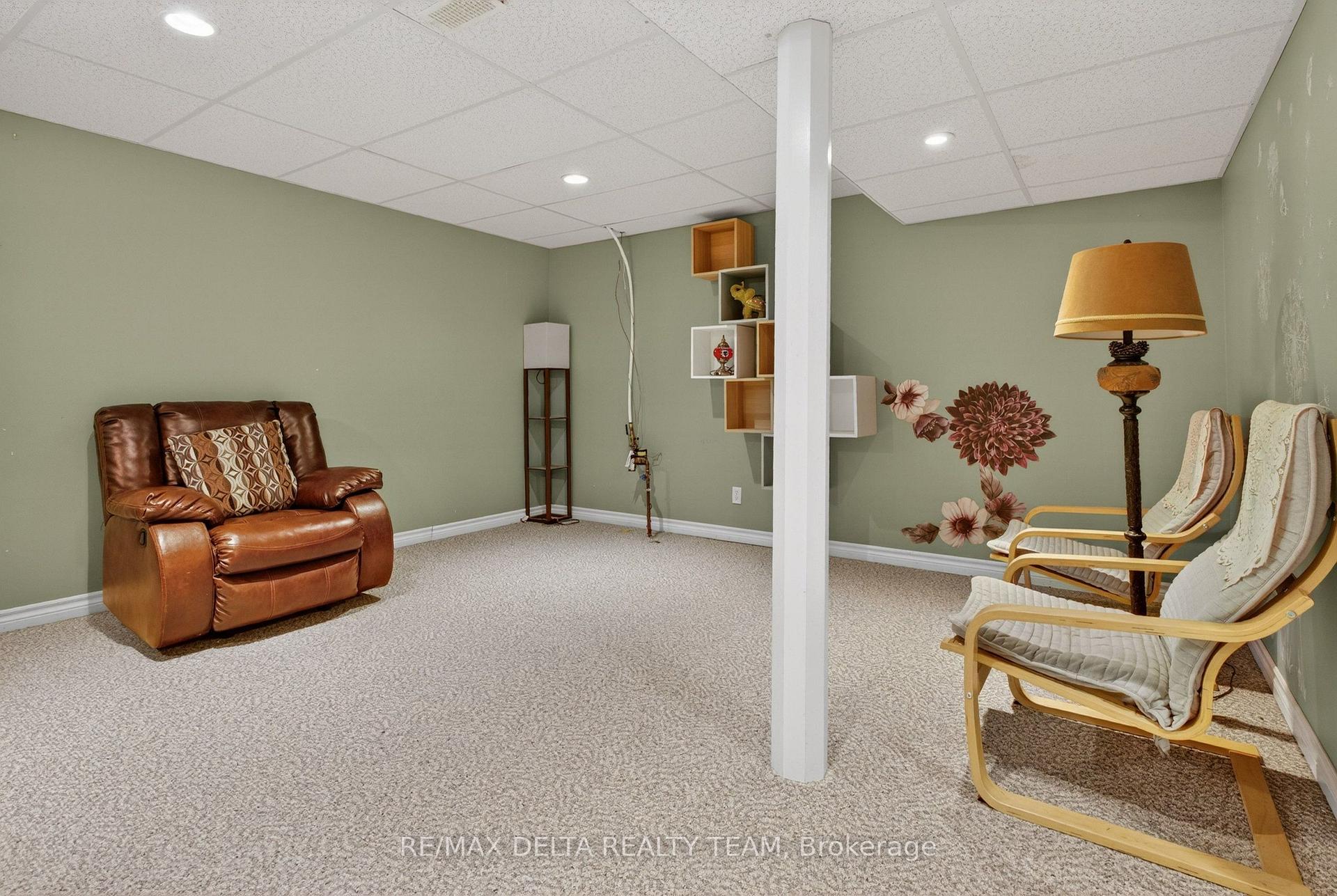 Photo 30 of 46 Brichfield Avenue, Ottawa, Kanata - Emerald Meadows/Trailwest — HOMEH