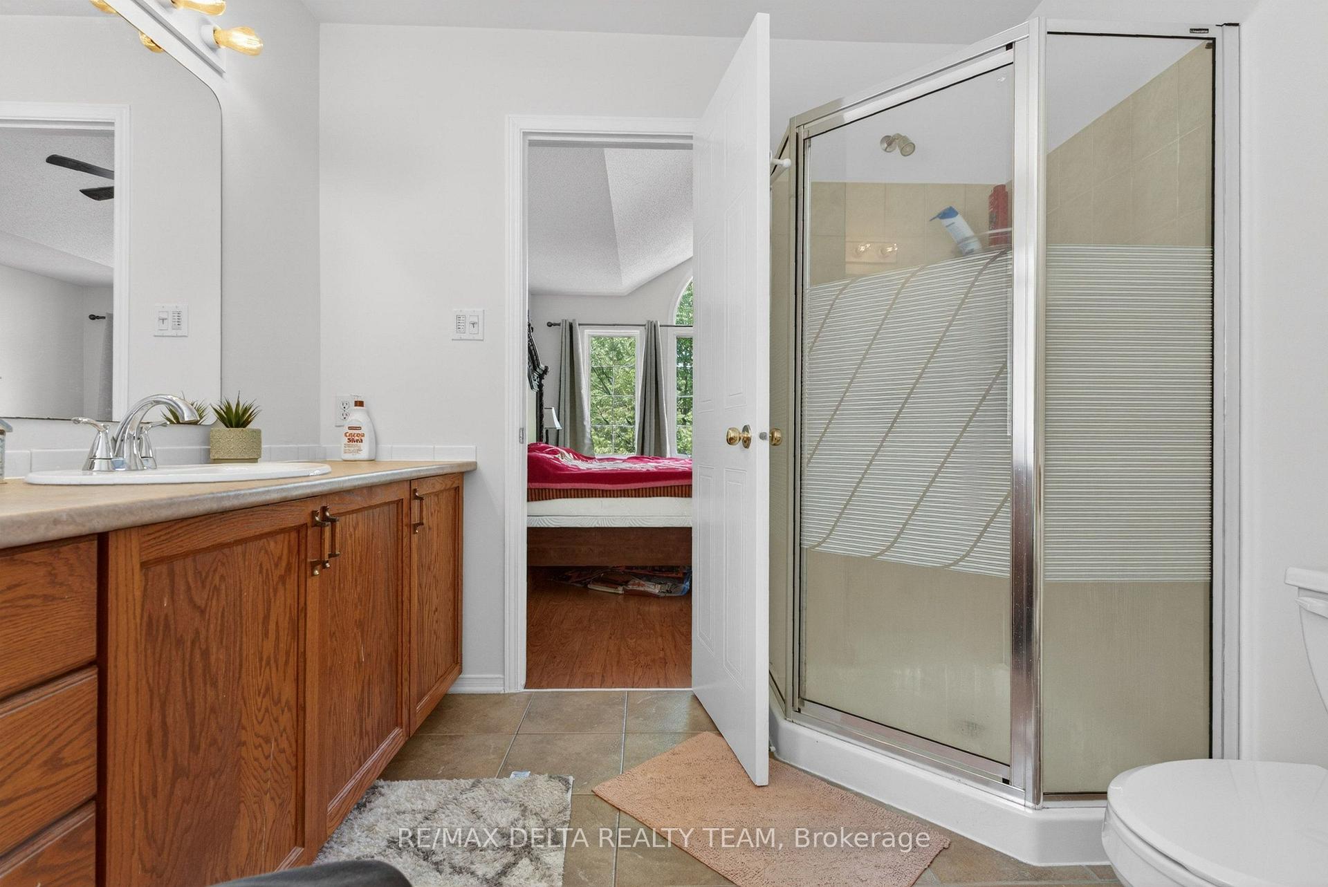 Photo 35 of 46 Brichfield Avenue, Ottawa, Kanata - Emerald Meadows/Trailwest — HOMEH