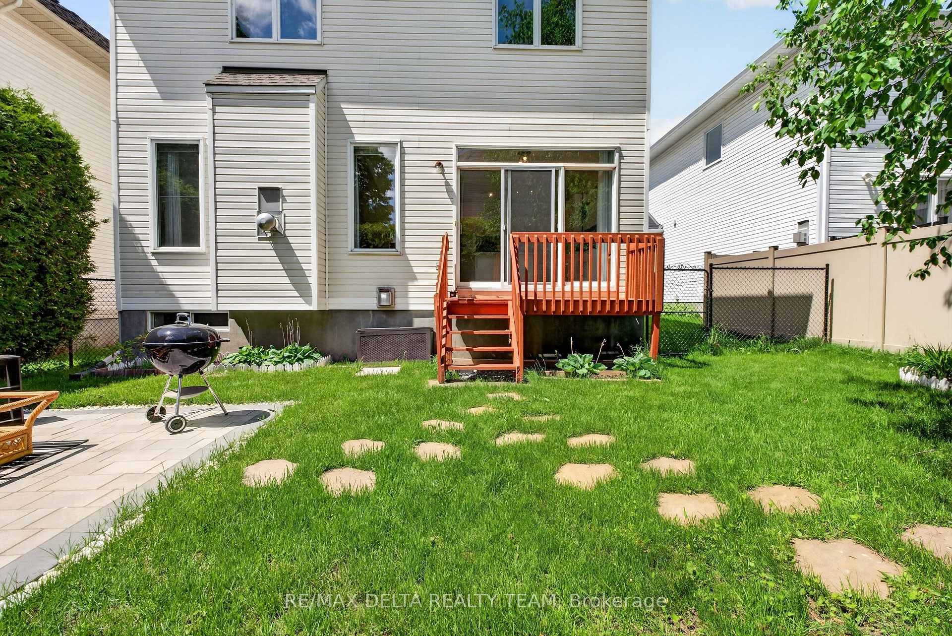 Photo 47 of 46 Brichfield Avenue, Ottawa, Kanata - Emerald Meadows/Trailwest — HOMEH