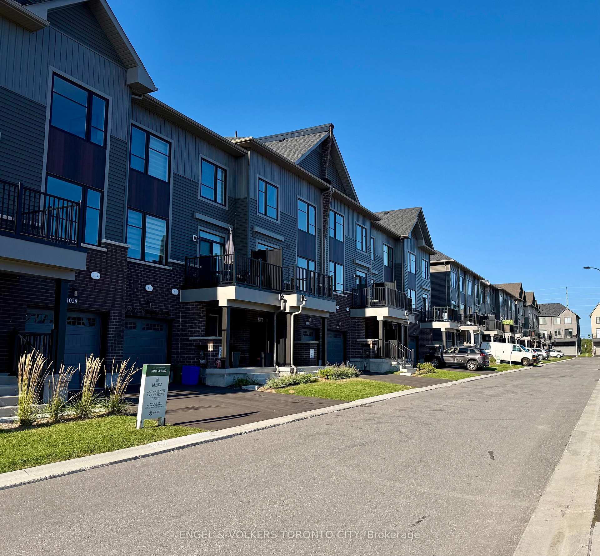 Photo 1 of 1024 Porcupine Path, Oshawa, Kedron — HOMEH