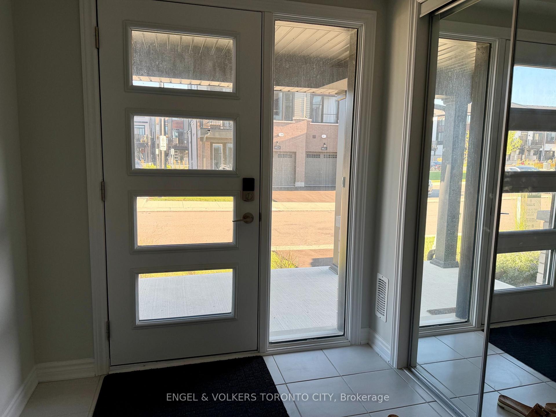 Photo 4 of 1024 Porcupine Path, Oshawa, Kedron — HOMEH