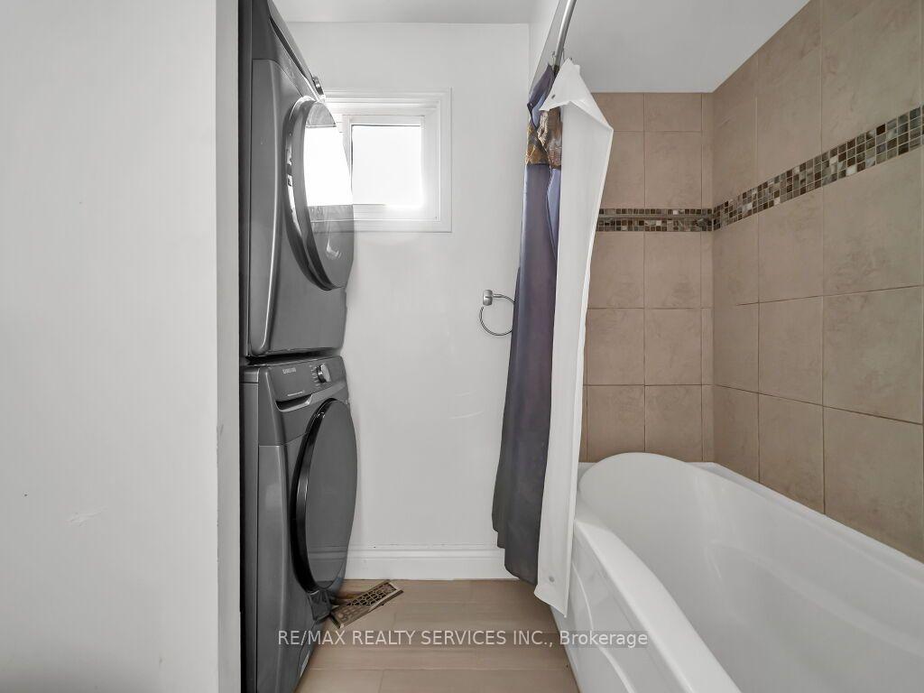 Photo 28 of 41 Simmons Boulevard, Brampton, Madoc — HOMEH