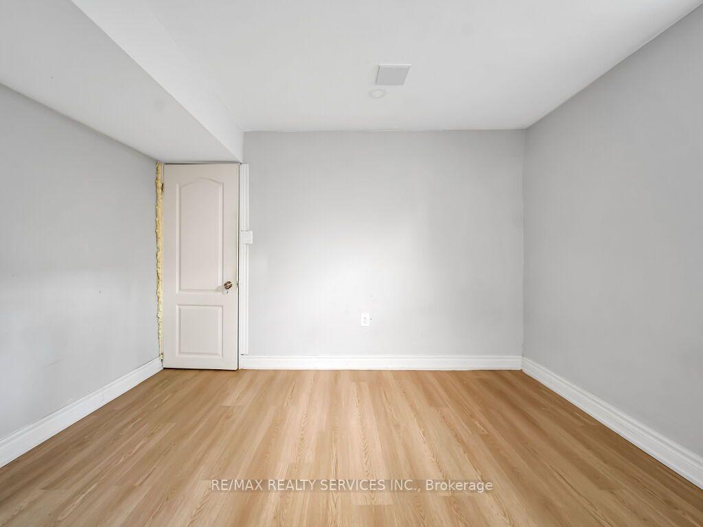 Photo 41 of 41 Simmons Boulevard, Brampton, Madoc — HOMEH