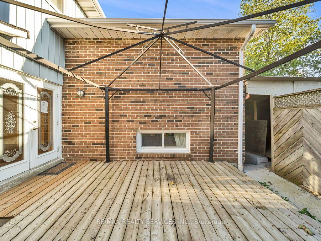Photo 47 of 41 Simmons Boulevard, Brampton, Madoc — HOMEH