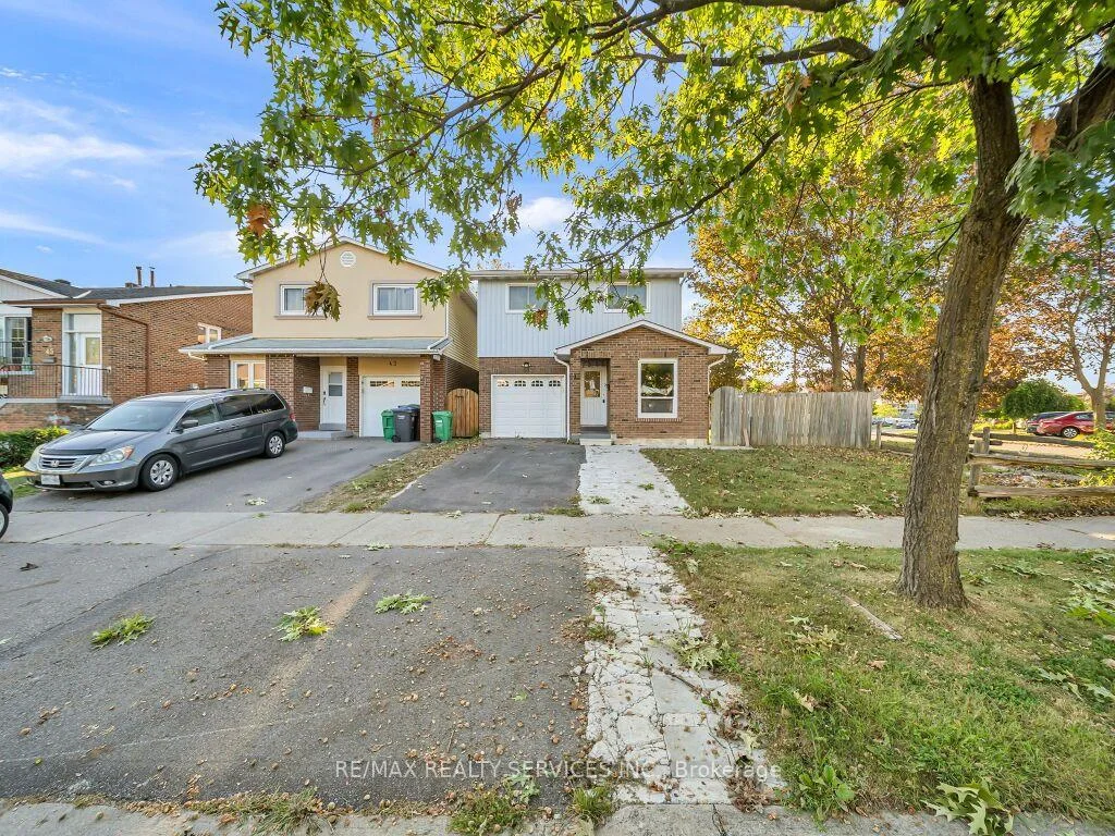 Photo 3 of 41 Simmons Boulevard, Brampton, Madoc — HOMEH