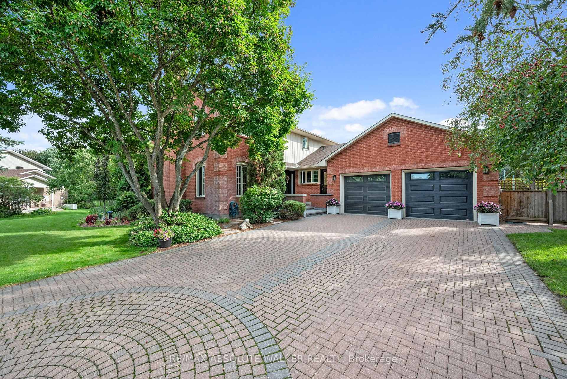 Photo 1 of 7040 Shadow Ridge Drive, Ottawa, Greely — HOMEH