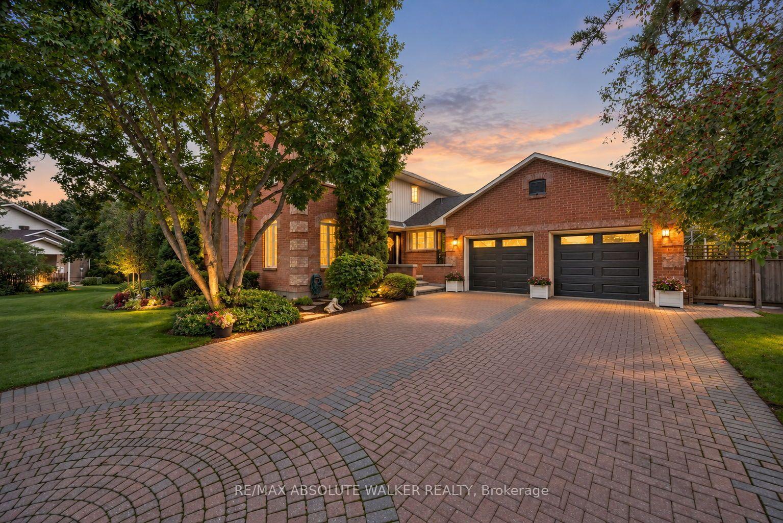 Photo 2 of 7040 Shadow Ridge Drive, Ottawa, Greely — HOMEH