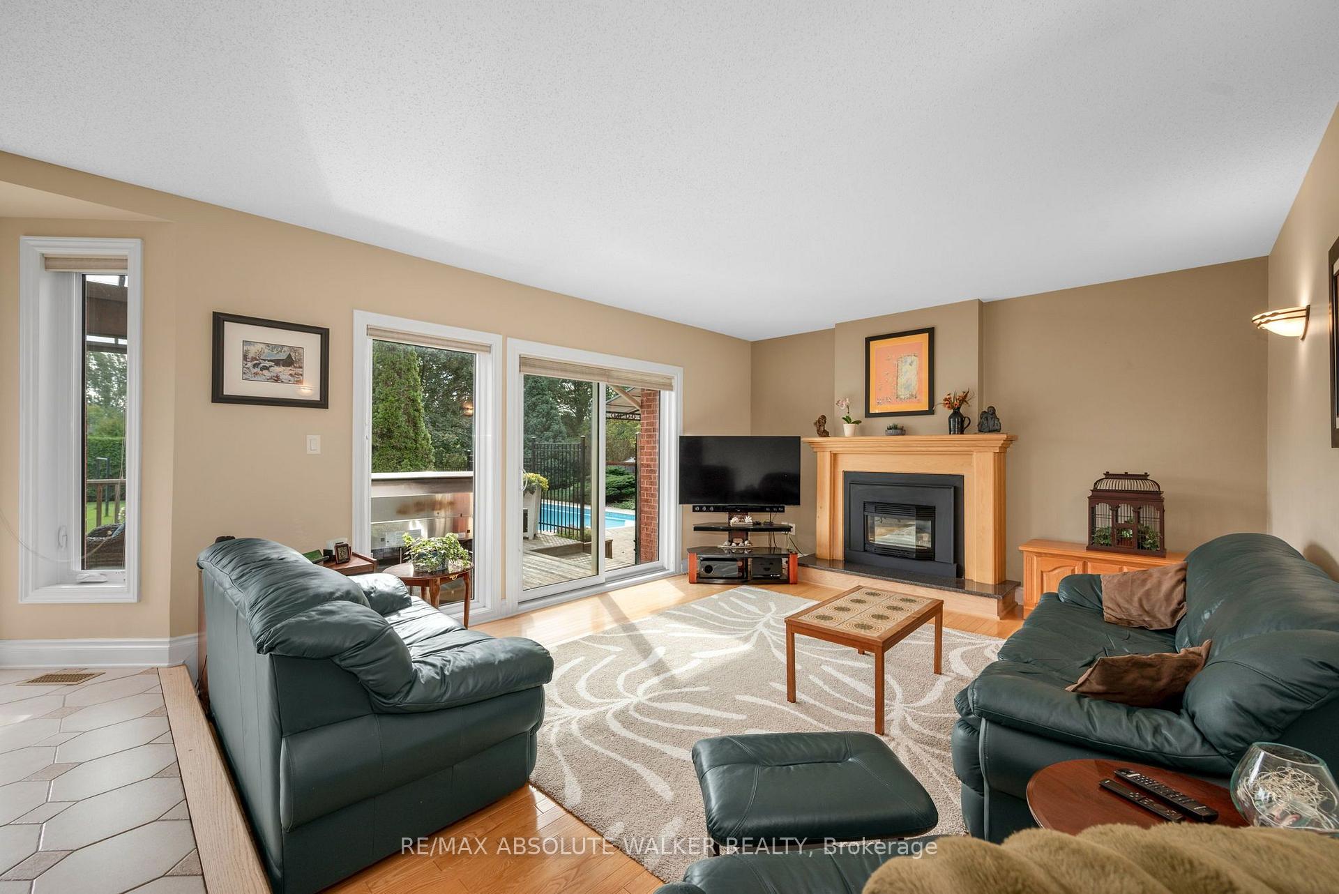 Photo 16 of 7040 Shadow Ridge Drive, Ottawa, Greely — HOMEH