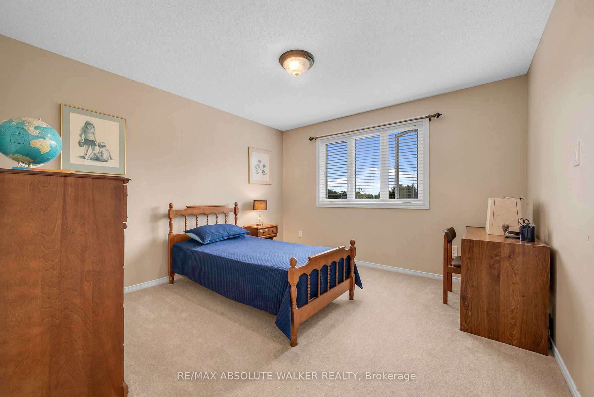 Photo 26 of 7040 Shadow Ridge Drive, Ottawa, Greely — HOMEH