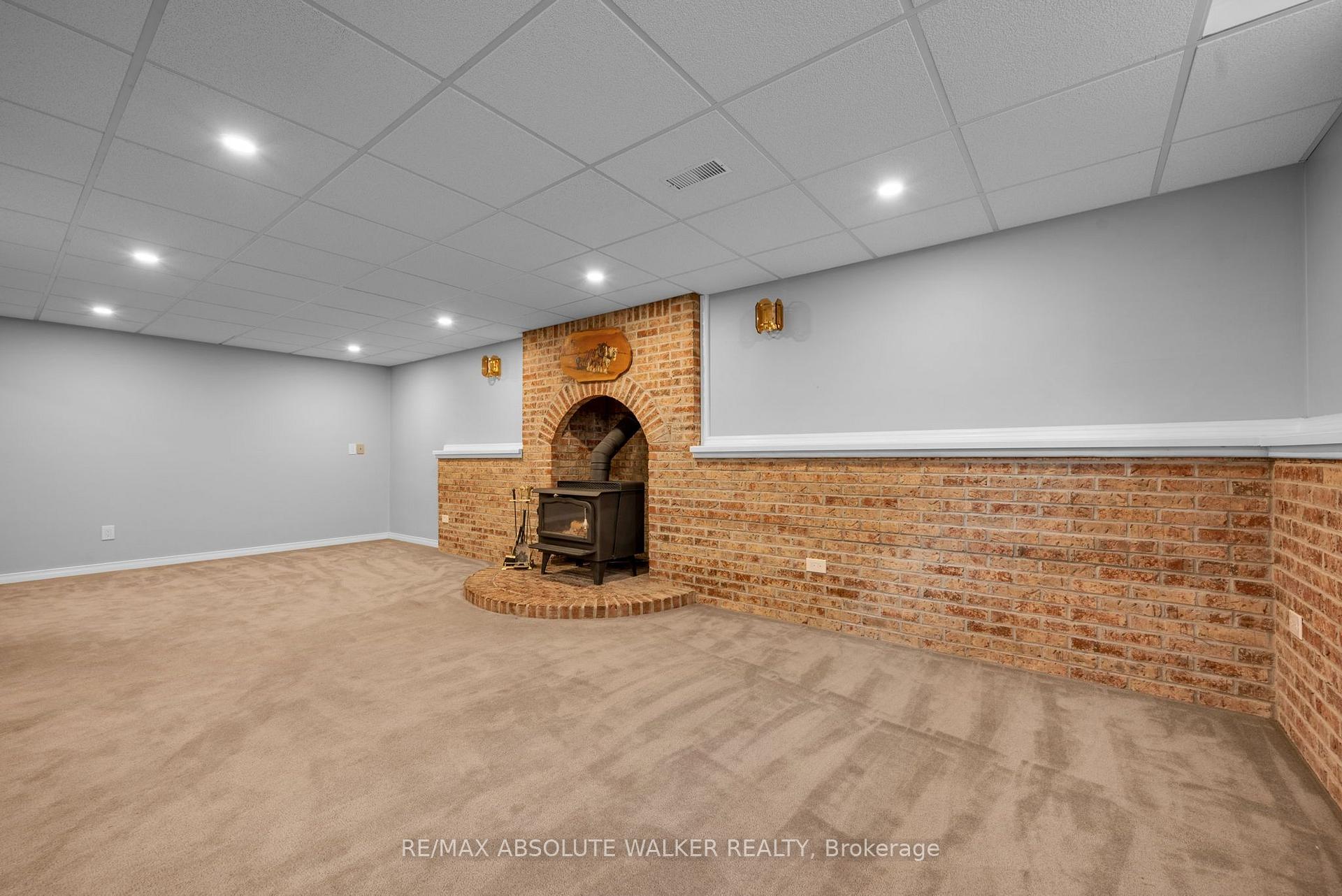 Photo 32 of 7040 Shadow Ridge Drive, Ottawa, Greely — HOMEH