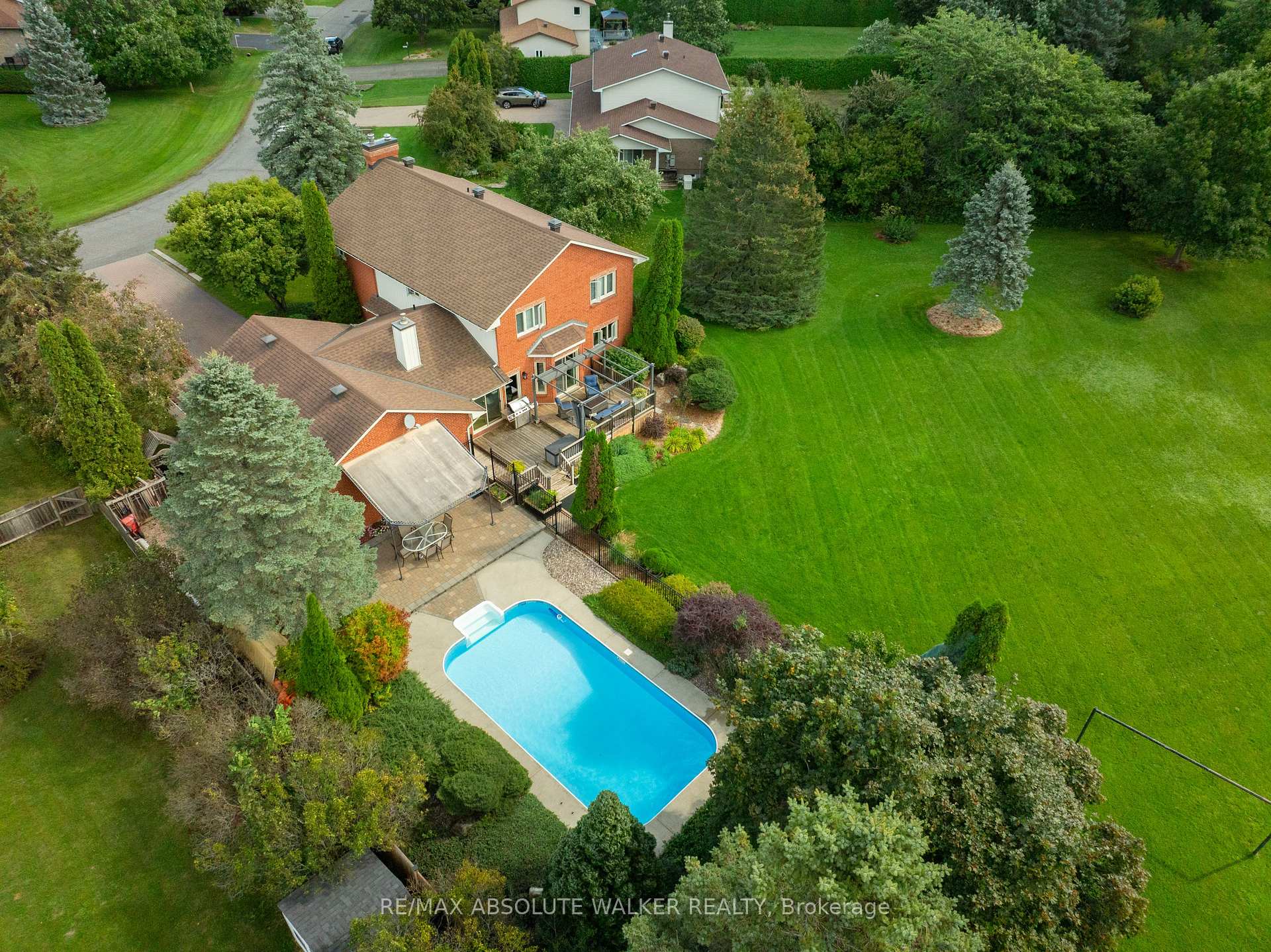 Photo 45 of 7040 Shadow Ridge Drive, Ottawa, Greely — HOMEH