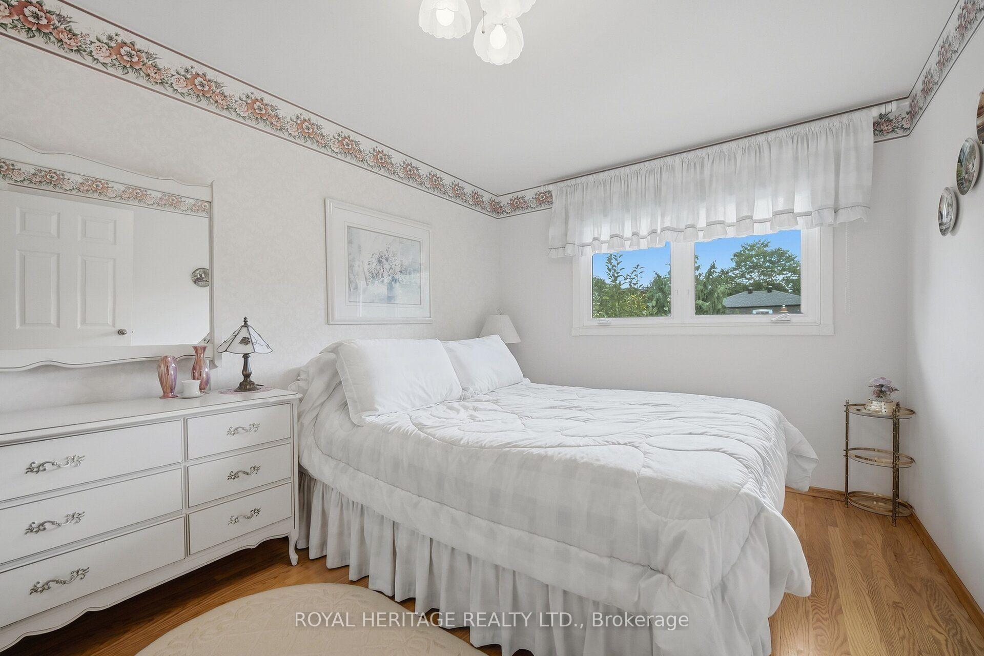 Photo 32 of 81 Tidefall Drive, Scarborough, L'Amoreaux — HOMEH