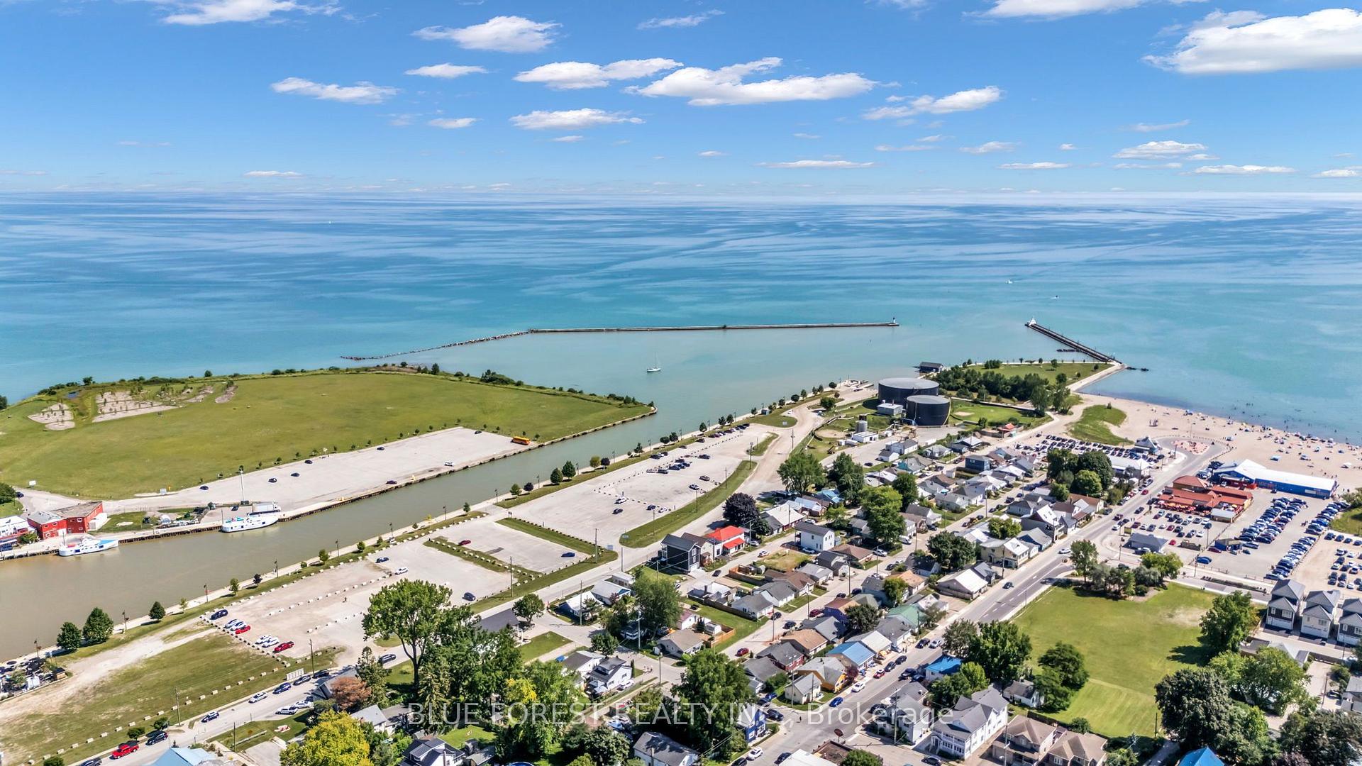 Photo 2 of 213 William Street, Central Elgin, Port Stanley — HOMEH