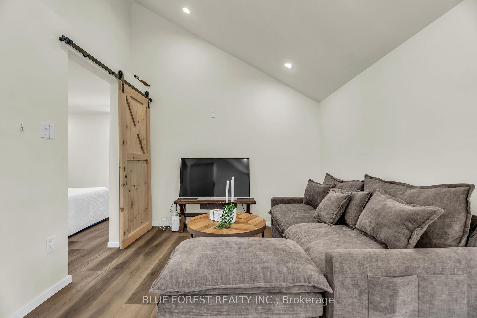 Photo 13 of 213 William Street, Central Elgin, Port Stanley — HOMEH