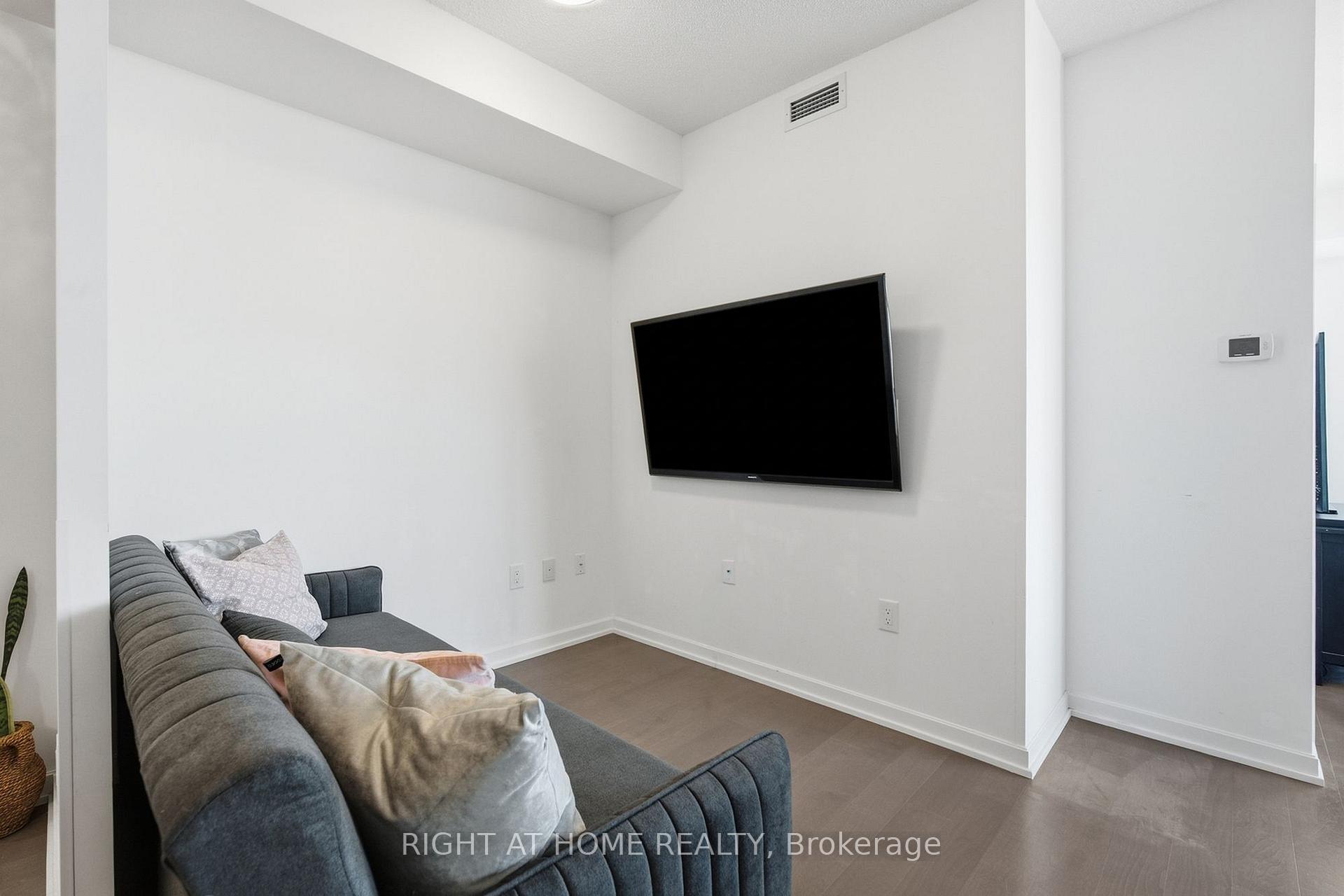 Photo 12 of Unit 1012, 70 Forest Manor Road, North York, Henry Farm — HOMEH