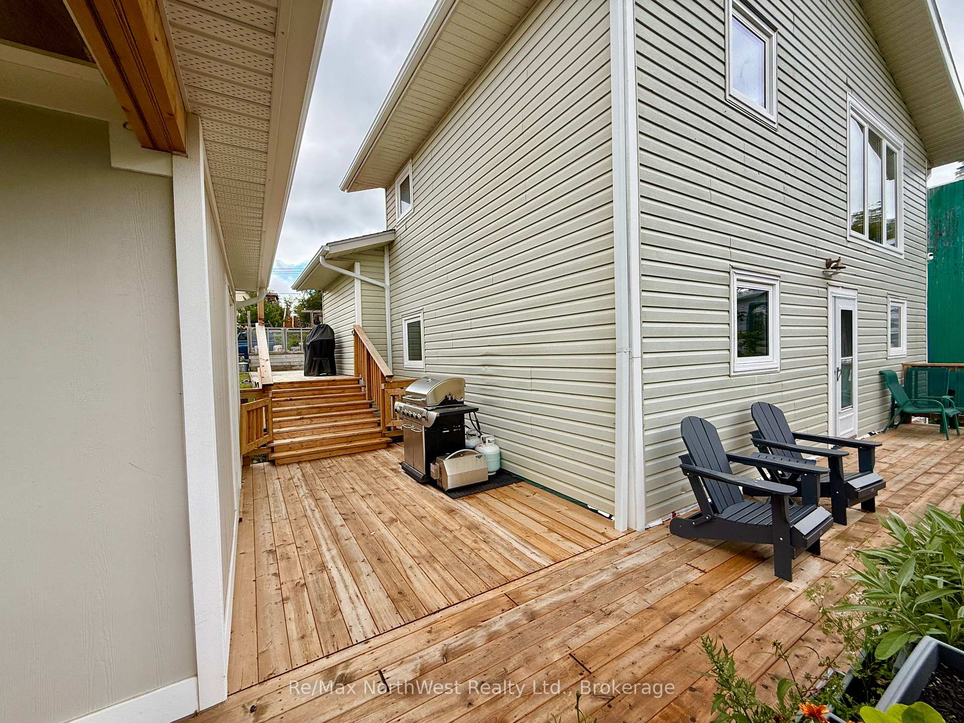 Photo 4 of 324 Beatty Street, Kenora, Keewatin — HOMEH