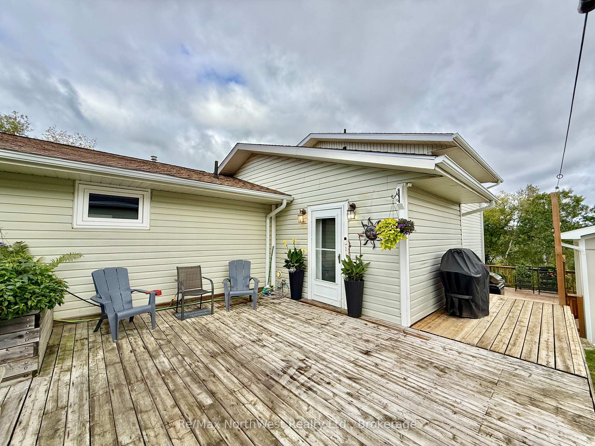 Photo 11 of 324 Beatty Street, Kenora, Keewatin — HOMEH