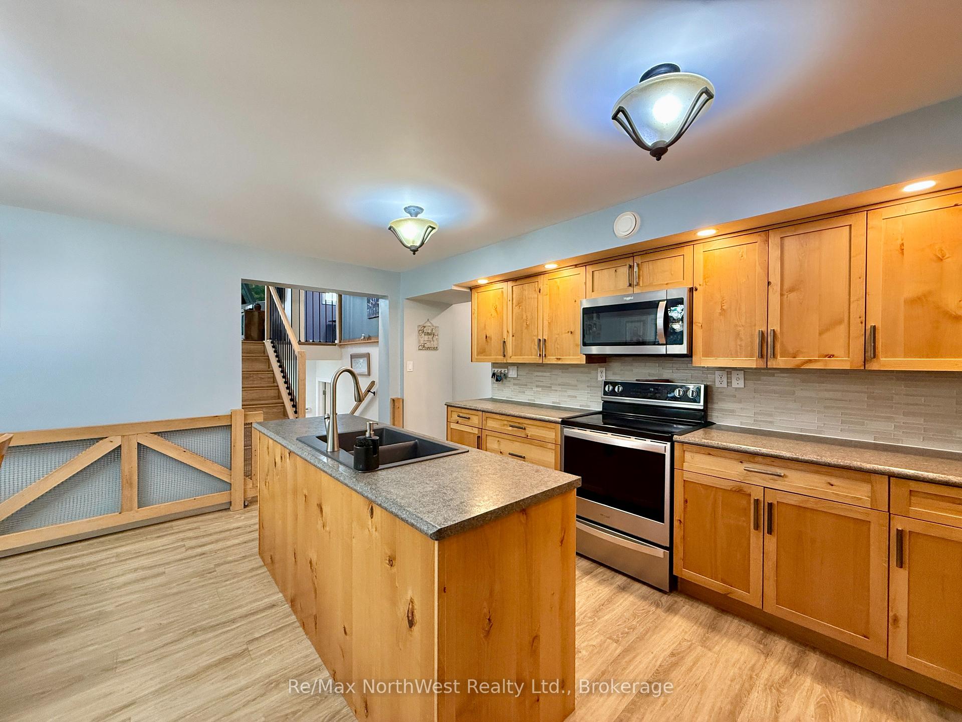 Photo 16 of 324 Beatty Street, Kenora, Keewatin — HOMEH